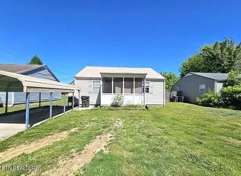 577 Monroe St, Madisonville, TN 37354