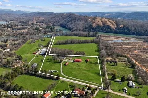 786 B Swan Pond Circle Rd, Harriman, TN 37748