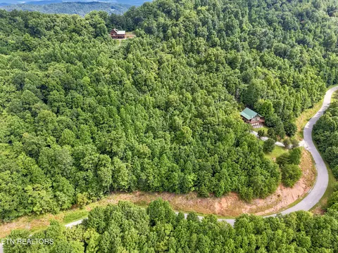 Chimney Rock Rd, New Tazewell, TN 37825