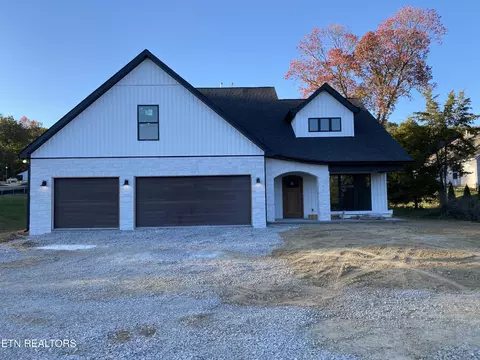 2366 Lena George Ln, Knoxville, TN 37931