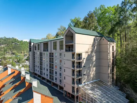 413 Baskins Creek Rd #406 406, Gatlinburg, TN 37738