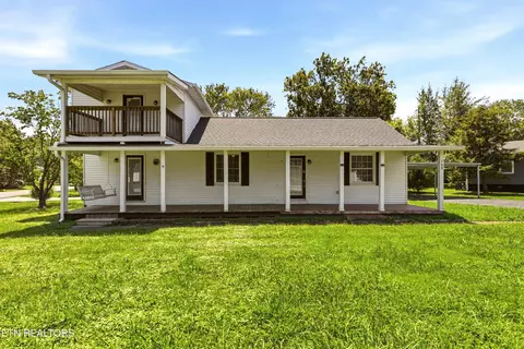 108 Meadowbrook St, Clinton, TN 37716