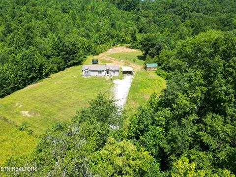 826 Sweetwater Rd, Philadelphia, TN 37846