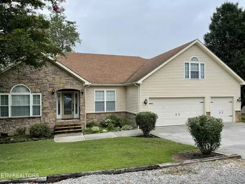 513 Tanasi Cir, Loudon, TN 37774
