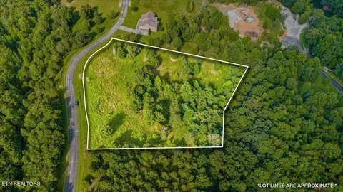 126 Emerald Pointe Cir, Rockwood, TN 37854