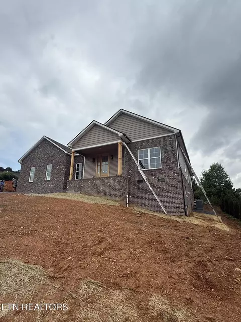 4421 Christine Lynnae St, Knoxville, TN 37938