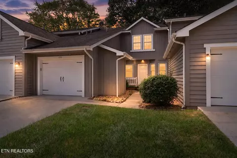 490 River Bend Dr, Crossville, TN 38555