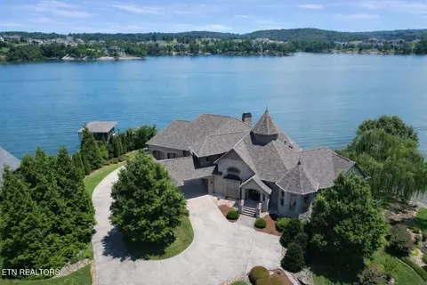 410 Cayuga Dr, Loudon, TN 37774