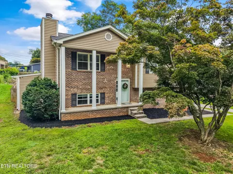 9315 Barrington Blvd, Knoxville, TN 37922
