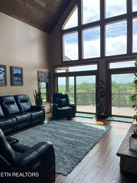 Living - 120 Smith Rd, Corryton, TN 37721 photo 1 of 4