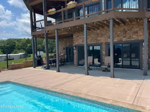 Exterior - 120 Smith Rd, Corryton, TN 37721 photo 2 of 8