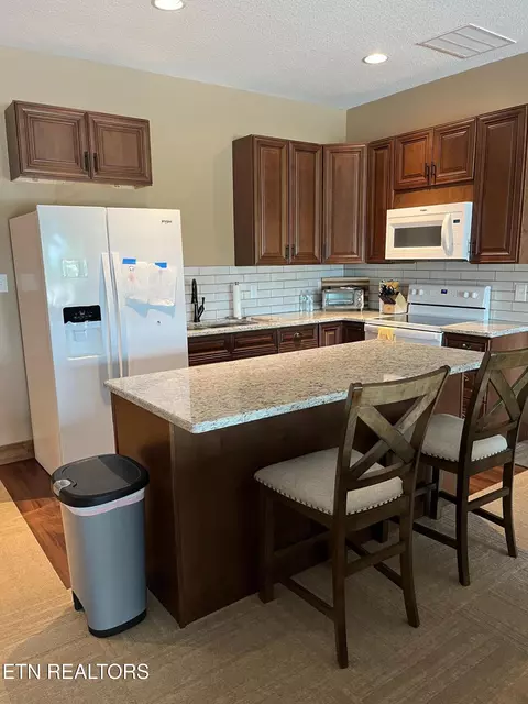 Kitchen - 120 Smith Rd, Corryton, TN 37721 photo 4 of 4