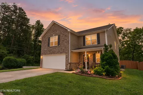 6901 Holliday Park Ln, Knoxville, TN 37918