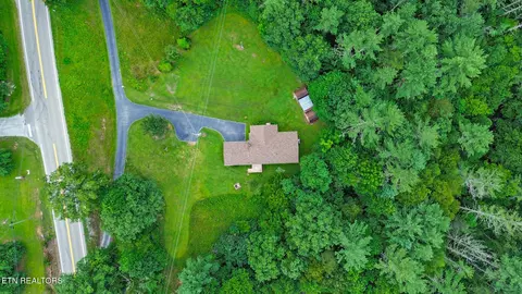 View/Area - 6849 Morgan County Hwy, Lancing, TN 37770 photo 6 of 9