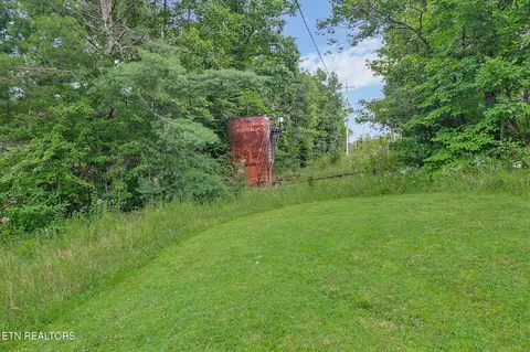 Exterior - 6849 Morgan County Hwy, Lancing, TN 37770 photo 5 of 5