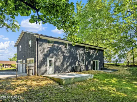 Exterior - 915 Ronald Dr, Talbott, TN 37877 photo 4 of 7