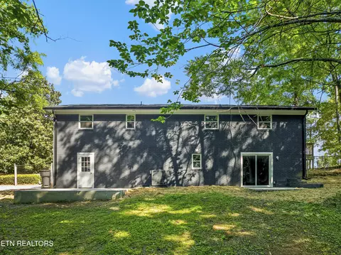 Exterior - 915 Ronald Dr, Talbott, TN 37877 photo 5 of 7