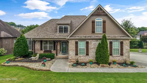 1638 Amhurst Ln, Maryville, TN 37801
