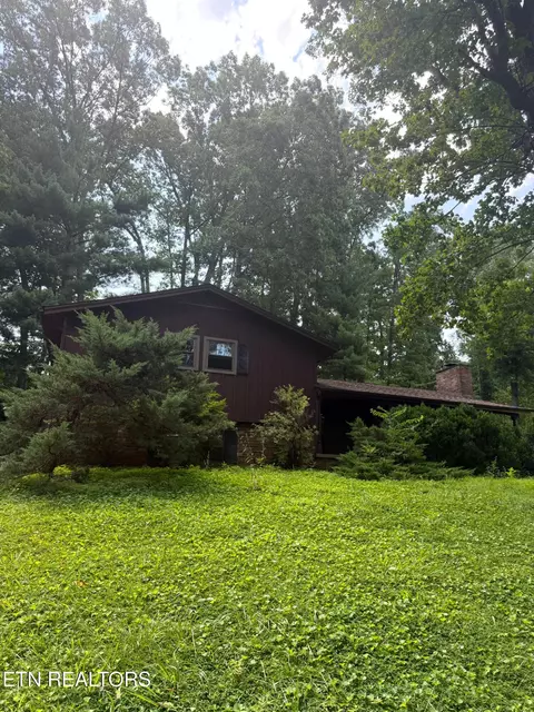 4924 Skyview Dr, Knoxville, TN 37917