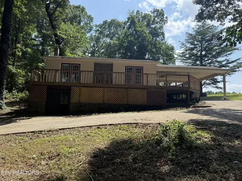 395 Choctaw Ln, Niota, TN 37826