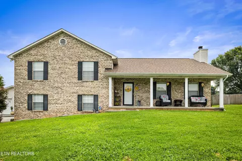 5748 Quail Run Dr, Maryville, TN 37804