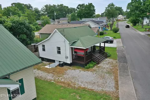 View/Area - 117 N Main St, Oneida, TN 37841 photo 2 of 6