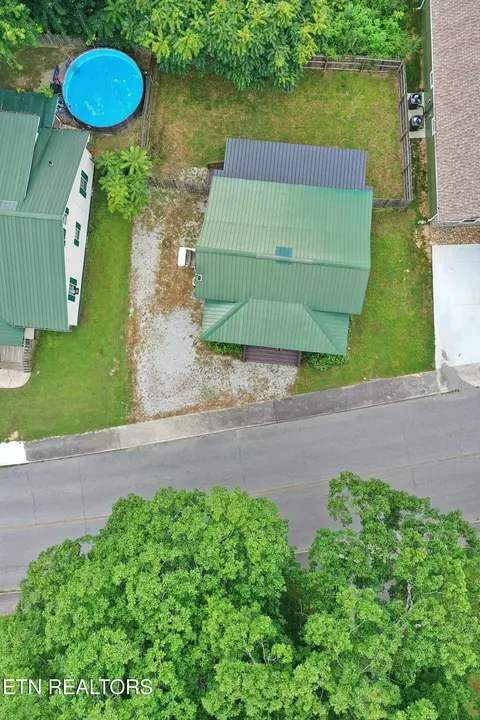 View/Area - 117 N Main St, Oneida, TN 37841 photo 3 of 6
