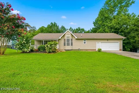 142 Oak Dr, Kingston, TN 37763
