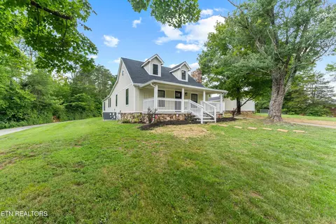 1921 Big Springs Rd, Maryville, TN 37801