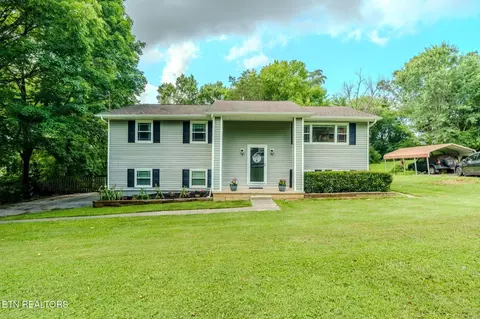 10809 Ashford Dr, Knoxville, TN 37934