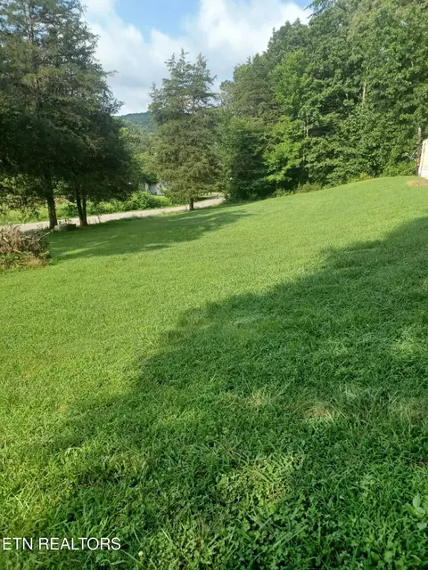 Black Fox Rd, Washburn, TN 37888