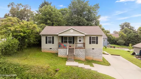 1714 Spring Hill Rd, Knoxville, TN 37914