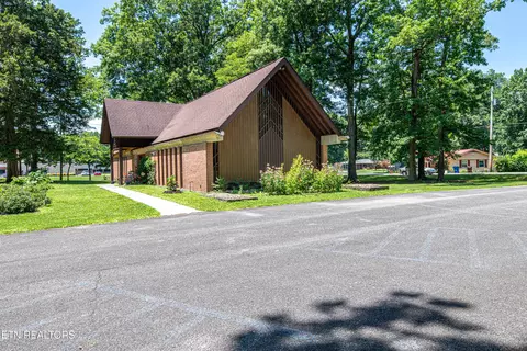 167 Manhattan Ave, Oak Ridge, TN 37830