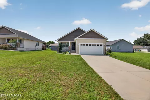 197 Panther Valley Rd, Crossville, TN 38555