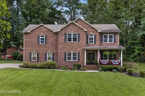 8016 Walker Rd, Knoxville, TN 37938