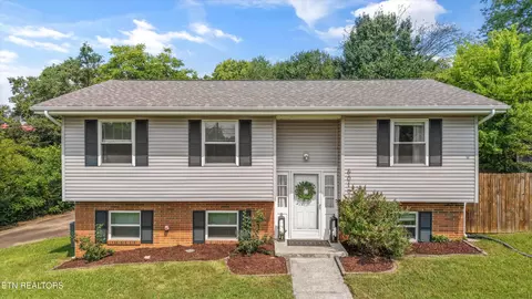 6019 Cougar Dr, Knoxville, TN 37921