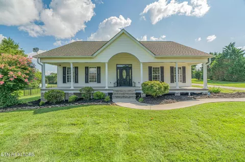 6623 Brackett Rd, Knoxville, TN 37938