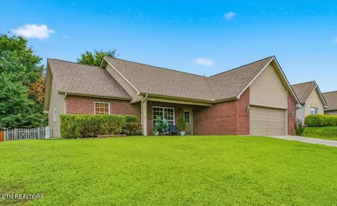 1227 Elsborn Ridge Rd, Maryville, TN 37801