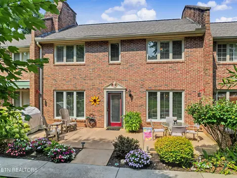 503 Selkirk Dr, Maryville, TN 37803