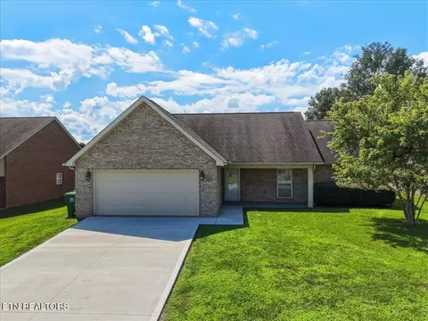 2518 Tyvola Ct, Maryville, TN 37801