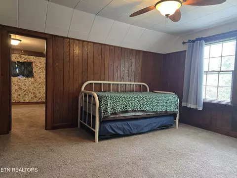 Bedroom - 400 Gloucester Ave, Middlesboro, KY 40965 photo 7 of 12