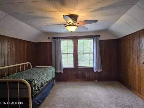 Bedroom - 400 Gloucester Ave, Middlesboro, KY 40965 photo 6 of 12