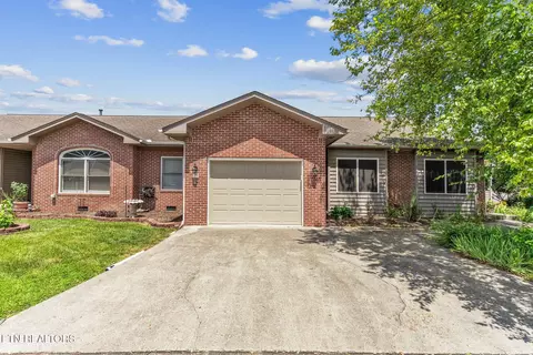 21 Rivers Ct, Oak Ridge, TN 37830
