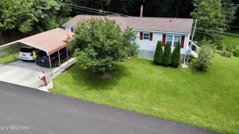 312 Finley Dr, Lenoir City, TN 37771