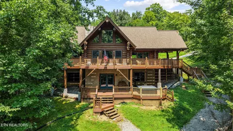 136 Landmark Dr, New Tazewell, TN 37825