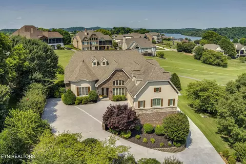 117 Black Hawk Dr, Vonore, TN 37885