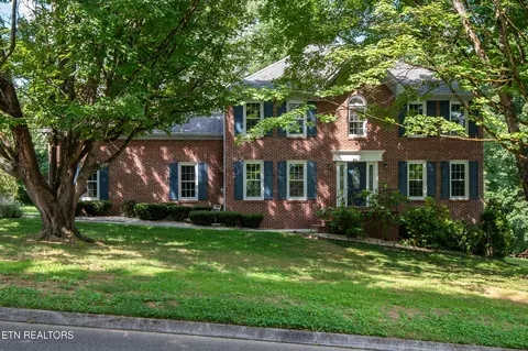 225 Long Bow Rd, Knoxville, TN 37934
