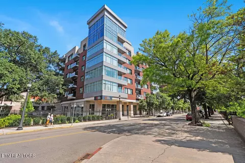 333 W Depot Ave #414, Knoxville, TN 37917