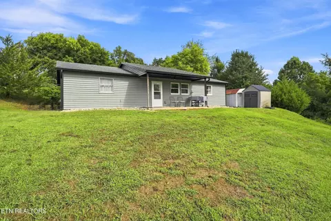 420 Hayes Dr, Kodak, TN 37764