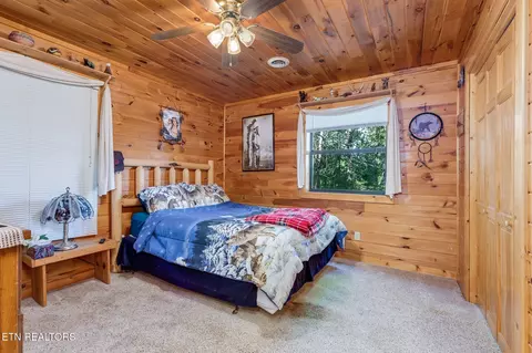 Bedroom - 3469 Sugar Maple Loop Rd, Sevierville, TN 37862 photo 10 of 13